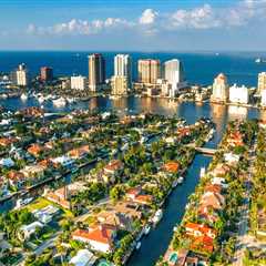 Navigating Peak Tourist Seasons in Fort Lauderdale's Hospitality Industry