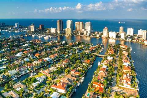 Navigating Peak Tourist Seasons in Fort Lauderdale's Hospitality Industry