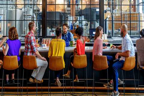 Exploring the Diverse Bar Scene in Southwestern Pennsylvania: A Local Expert's Perspective
