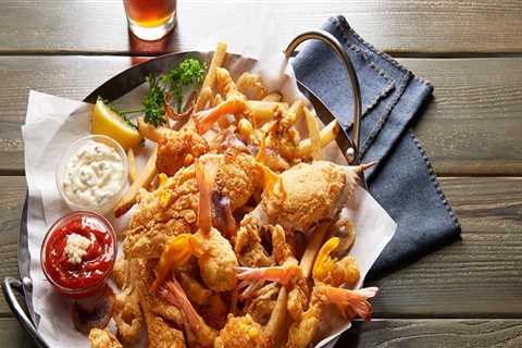 The Benefits of Loyalty and Rewards Programs at Seafood Restaurants in Gulfport, MS