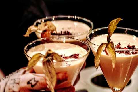 The Ultimate Guide to the Best Bars for Dancing in Western Washington: An Expert's Perspective